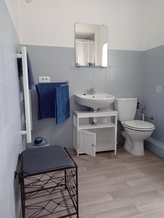 Chez Lulu Hotel Saint-Saturnin-d'Apt Ngoại thất bức ảnh