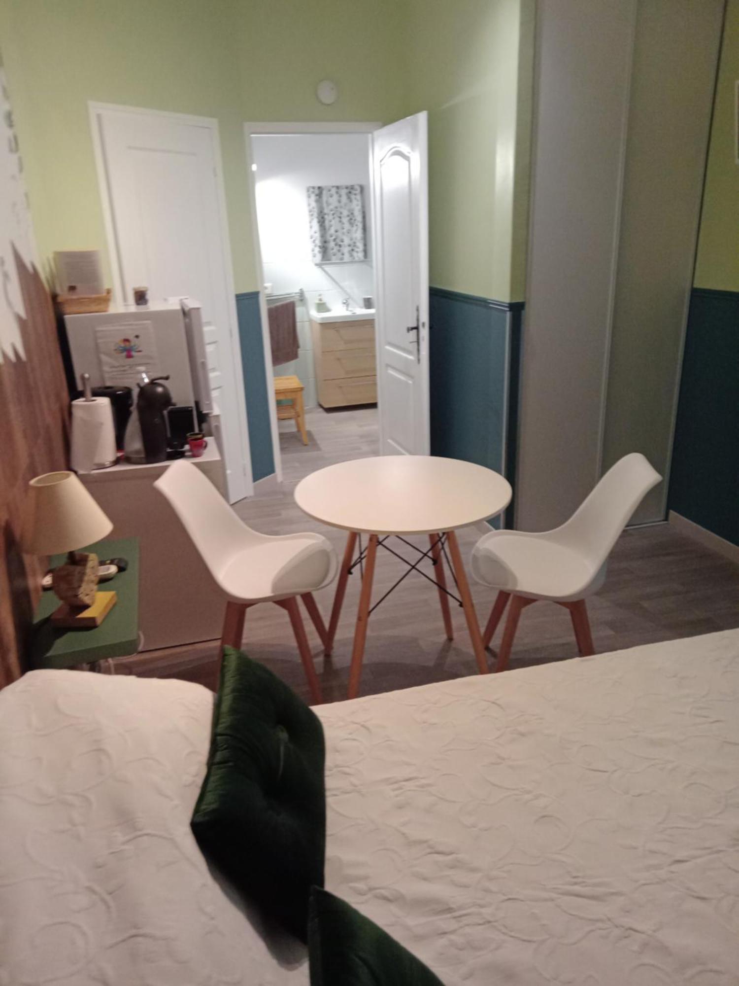 Chez Lulu Hotel Saint-Saturnin-d'Apt Ngoại thất bức ảnh