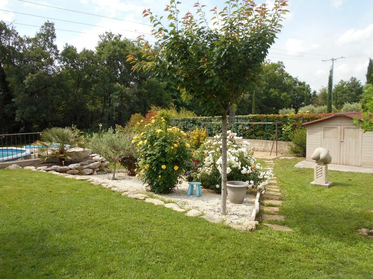 Chez Lulu Hotel Saint-Saturnin-d'Apt Ngoại thất bức ảnh